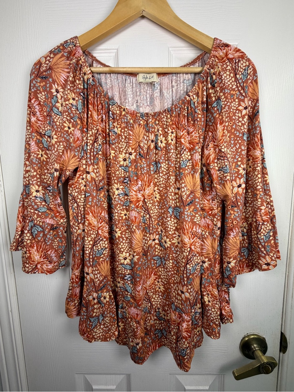 Style & Co Rust Floral Tunic Top Medium Boho Flutter Sleeve Rayon Casual Blouse